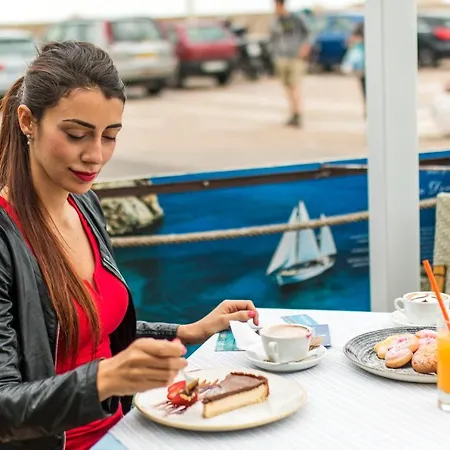 Aparthotel Su Recreu
